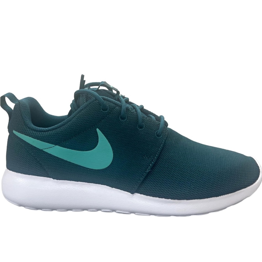 Nike womens Roshe One Running teal size 9
